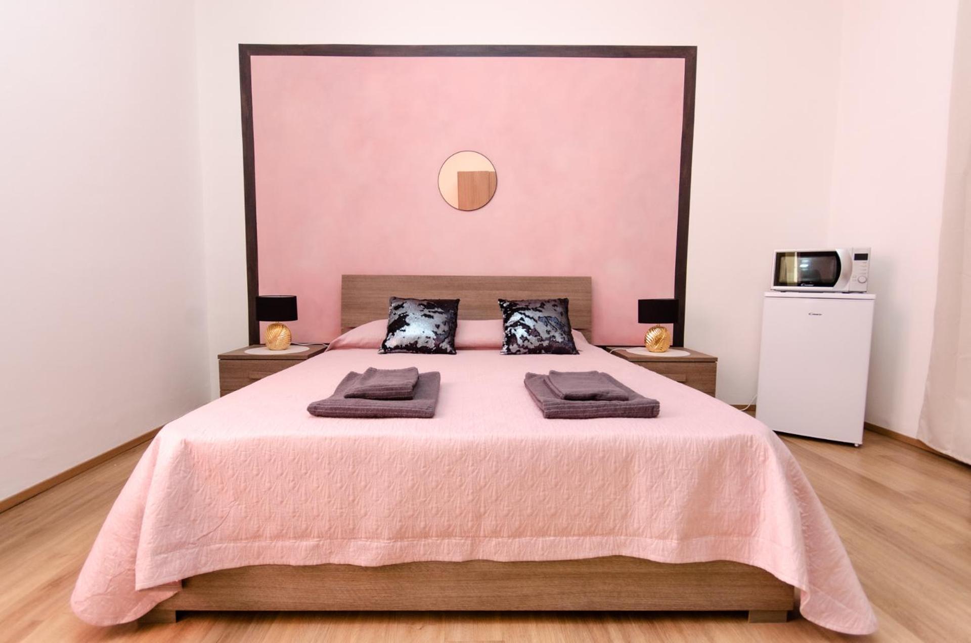 Pink Room — Photos 3