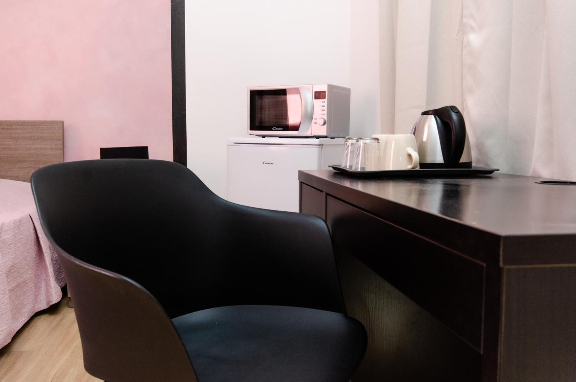 Pink Room, Milan